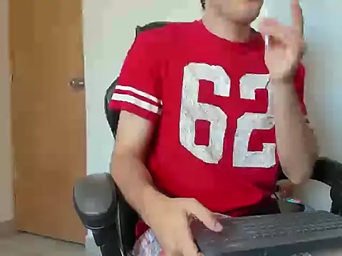 leo030809 online show from 11-11-25, 04:24