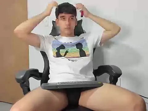 leo030809 online show from 11-11-25, 04:18