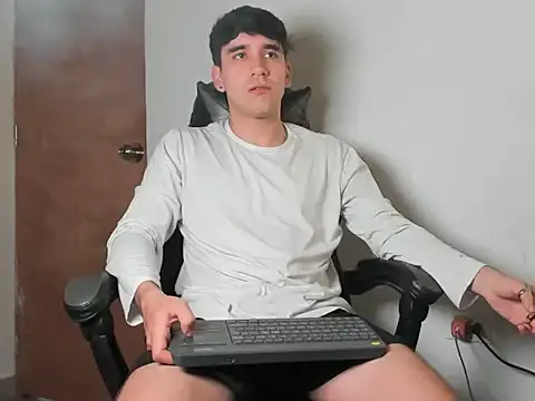 leo030809 online show from 03-03-26, 02:51