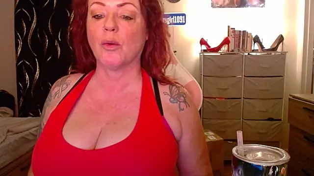 Nikkimastersgirl1091 online show from 10-10-25, 02:29