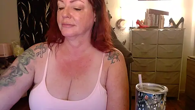 Nikkimastersgirl1091 online show from 04-19-26, 01:34