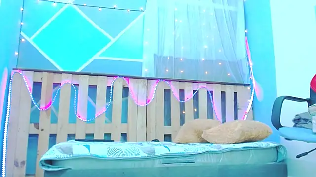 Michellcockxxx online show from 02-26-25, 05:24