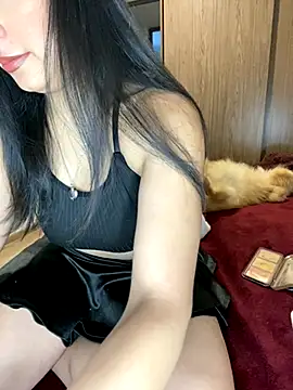 Effyvice13 online show from 11-13-25, 05:50