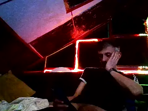 Snapshot of unclestefansdick chatting on 01-06-25, 06:58 unclestefansdick online show from 01-06-25, 06:58