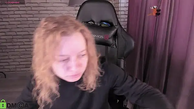 Snapshot of Michelle_Blond chatting on 02-26-26, 07:08 Michelle Blond online show from 02-26-26, 07:08