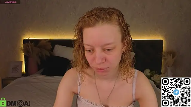 Michelle Blond online show from 04-18-26, 01:08