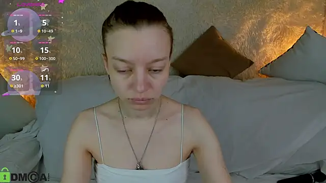 Snapshot of Michelle_Blond chatting on 12-16-25, 08:07 Michelle Blond online show from 12-16-25, 08:07