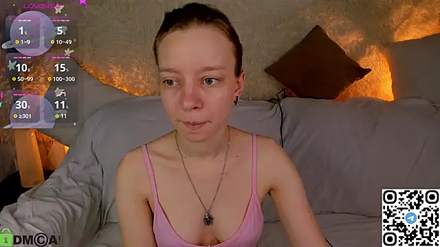 Snapshot of Michelle_Blond chatting on 12-04-25, 08:02 Michelle Blond online show from 12-04-25, 08:02