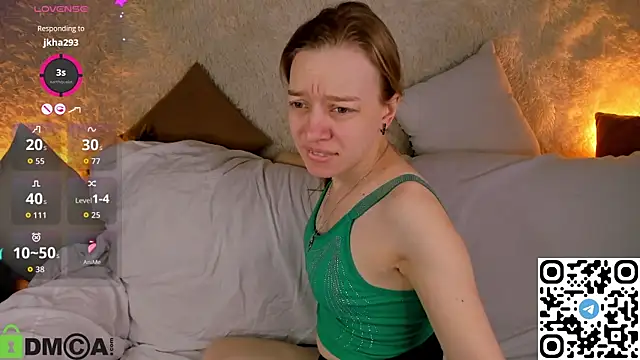 Snapshot of Michelle_Blond chatting on 01-07-26, 07:24 Michelle Blond online show from 01-07-26, 07:24