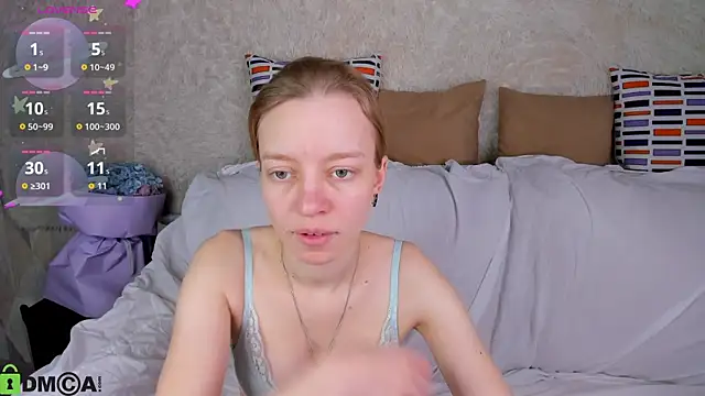 Snapshot of Michelle_Blond chatting on 11-28-25, 09:20 Michelle Blond online show from 11-28-25, 09:20