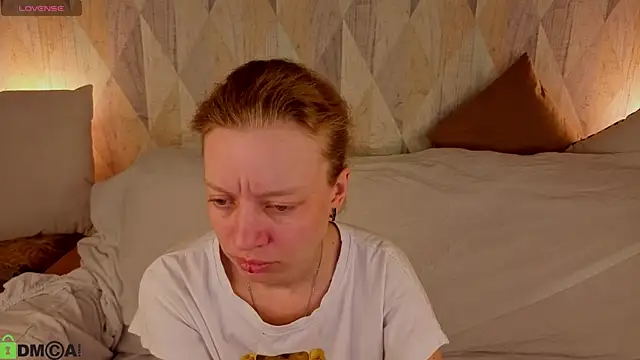 Snapshot of Michelle_Blond chatting on 06-14-26, 01:13 Michelle Blond online show from 06-14-26, 01:13