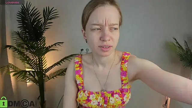 Snapshot of Michelle_Blond chatting on 01-10-26, 07:04 Michelle Blond online show from 01-10-26, 07:04