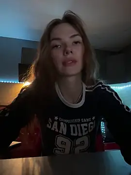 Snapshot of Vetalife chatting on 12-14-24, 09:56 Vetalife online show from 12-14-24, 09:56