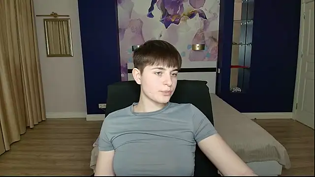 EmiliaYours online show from 01-11-26, 03:08