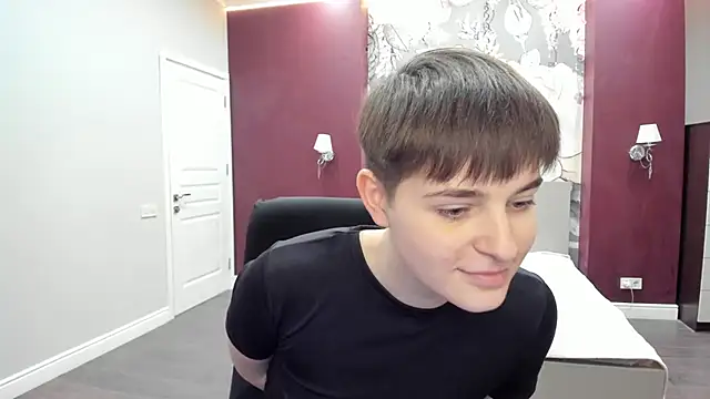 EmiliaYours online show from 01-05-26, 05:27