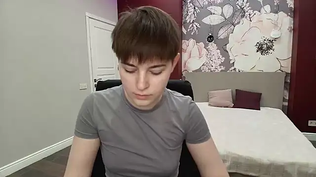 EmiliaYours online show from 03-15-26, 03:30