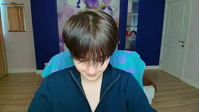 Snapshot of EmiliaYours chatting on 01-27-25, 12:48 EmiliaYours online show from 01-27-25, 12:48