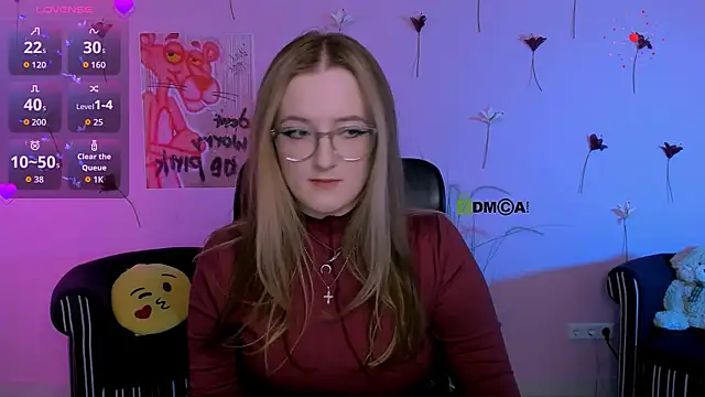 luna berryy online show from 04-28-26, 07:40