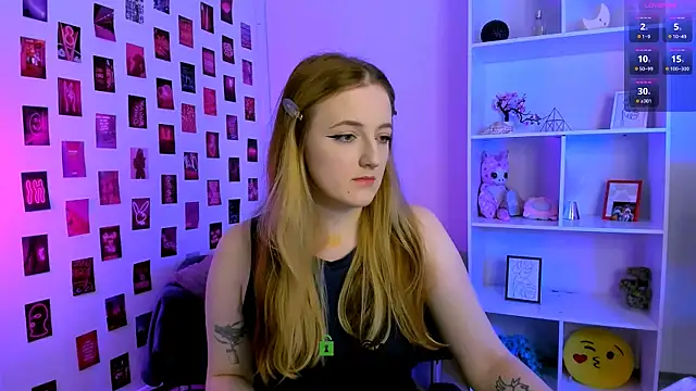 luna berryy online show from 07-07-26, 06:44