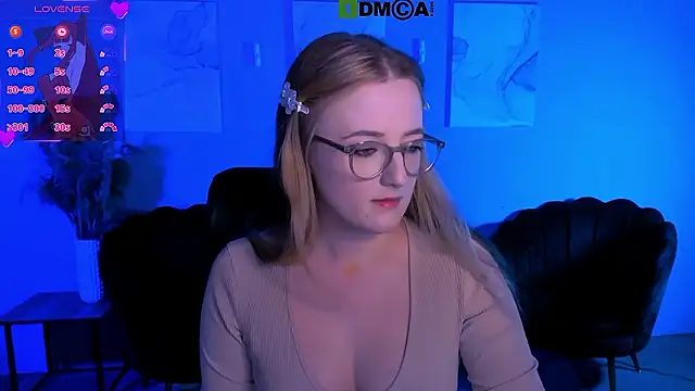 luna berryy online show from 03-03-26, 08:16