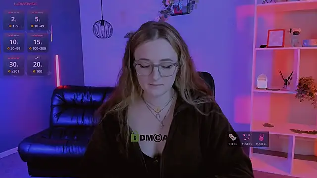 luna berryy online show from 04-21-26, 07:20