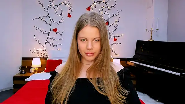 Snapshot of holy_kitty chatting on 03-07-25, 10:02 holy kitty online show from 03-07-25, 10:02