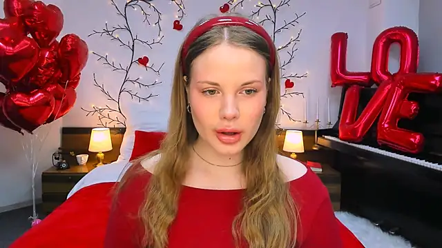Snapshot of holy_kitty chatting on 02-12-25, 06:19 holy kitty online show from 02-12-25, 06:19