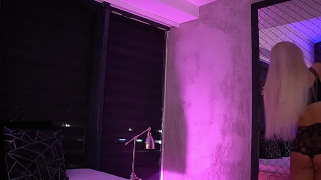 Candy Ivy online show from 12-04-25, 06:29