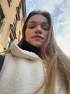 KitteCat online show from 10-27-25, 09:32