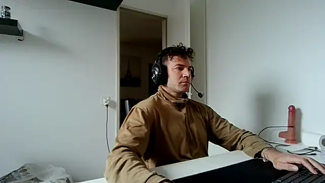 alpha-hunk online show from 03-29-26, 09:22