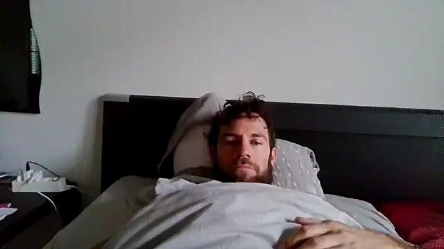 alpha-hunk online show from 10-19-25, 07:22