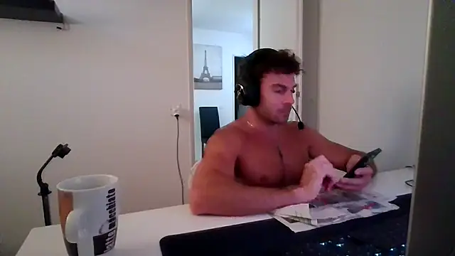 Snapshot of alpha-hunk chatting on 06-21-26, 09:04 alpha-hunk online show from 06-21-26, 09:04