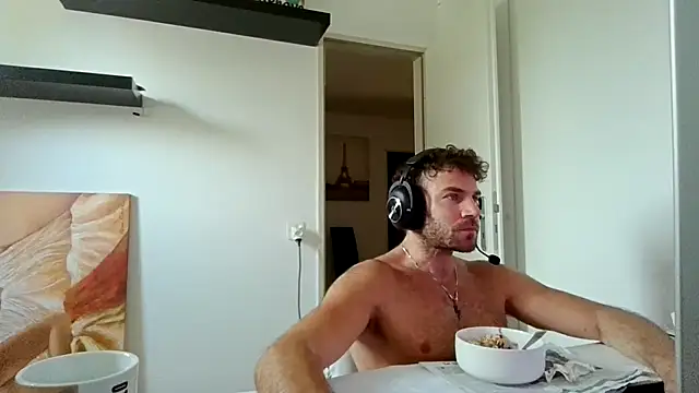 Snapshot of alpha-hunk chatting on 06-30-26, 10:37 alpha-hunk online show from 06-30-26, 10:37