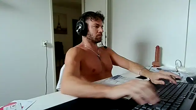 alpha-hunk online show from 03-11-26, 02:22