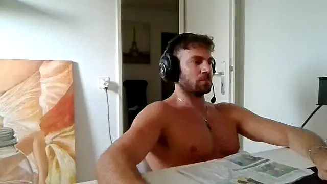 Snapshot of alpha-hunk chatting on 07-18-26, 04:59 alpha-hunk online show from 07-18-26, 04:59