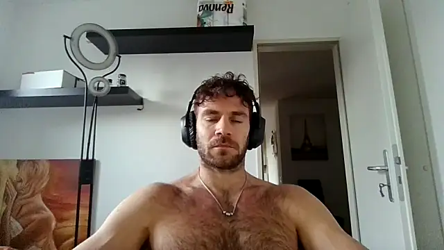 alpha-hunk online show from 11-25-25, 01:22