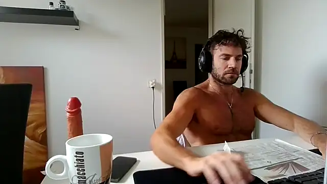 alpha-hunk online show from 05-19-26, 08:32