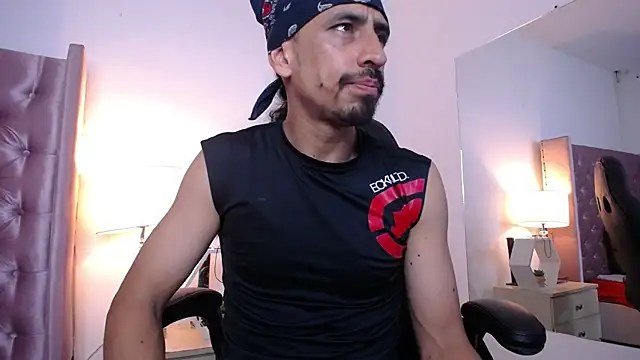 Sr Magnus  online show from 10-20-25, 06:37