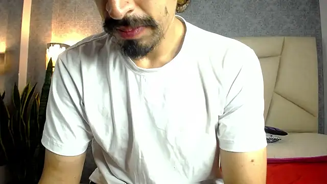 Sr Magnus  online show from 09-16-25, 01:39