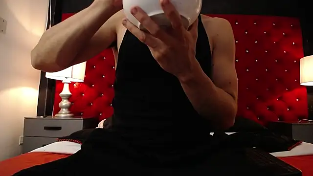 Sr Magnus  online show from 02-26-26, 07:41