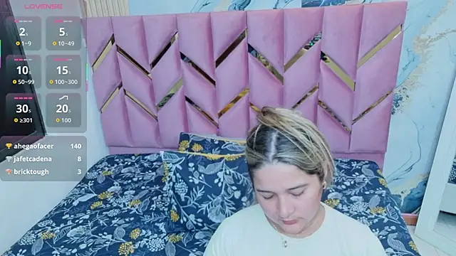 collegepawglovedaddy online show from 11-30-25, 07:36