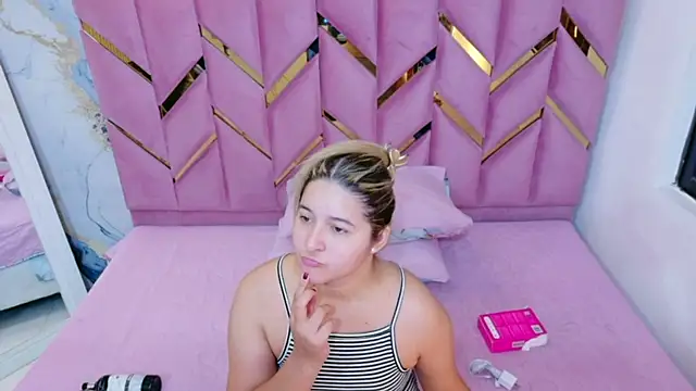 collegepawglovedaddy online show from 04-01-26, 07:44