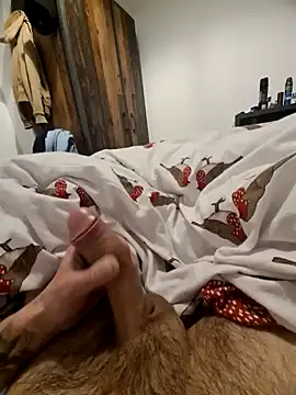 Snapshot of NiceBone000 chatting on 01-08-25, 08:50 NiceBone000 online show from 01-08-25, 08:50