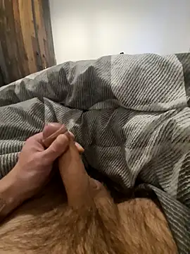 Snapshot of NiceBone000 chatting on 12-04-25, 02:05 NiceBone000 online show from 12-04-25, 02:05