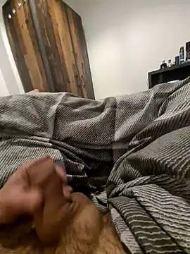 Snapshot of NiceBone000 chatting on 12-28-24, 06:08 NiceBone000 online show from 12-28-24, 06:08