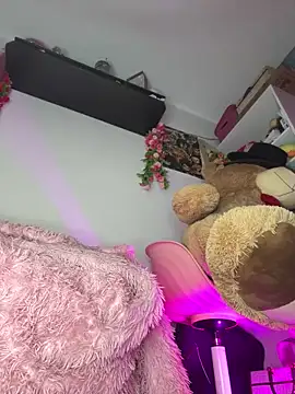 ariiel  online show from 10-08-25, 11:45