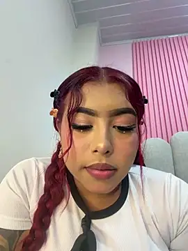 Zoe1 2 online show from 05-19-26, 08:05