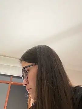 aurora divine online show from 11-13-25, 10:57