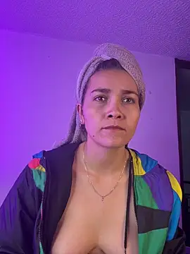 aurora divine online show from 04-01-26, 07:00