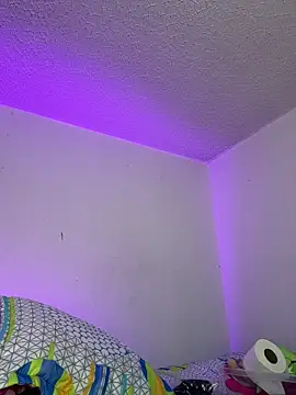 aurora divine online show from 04-16-26, 09:39